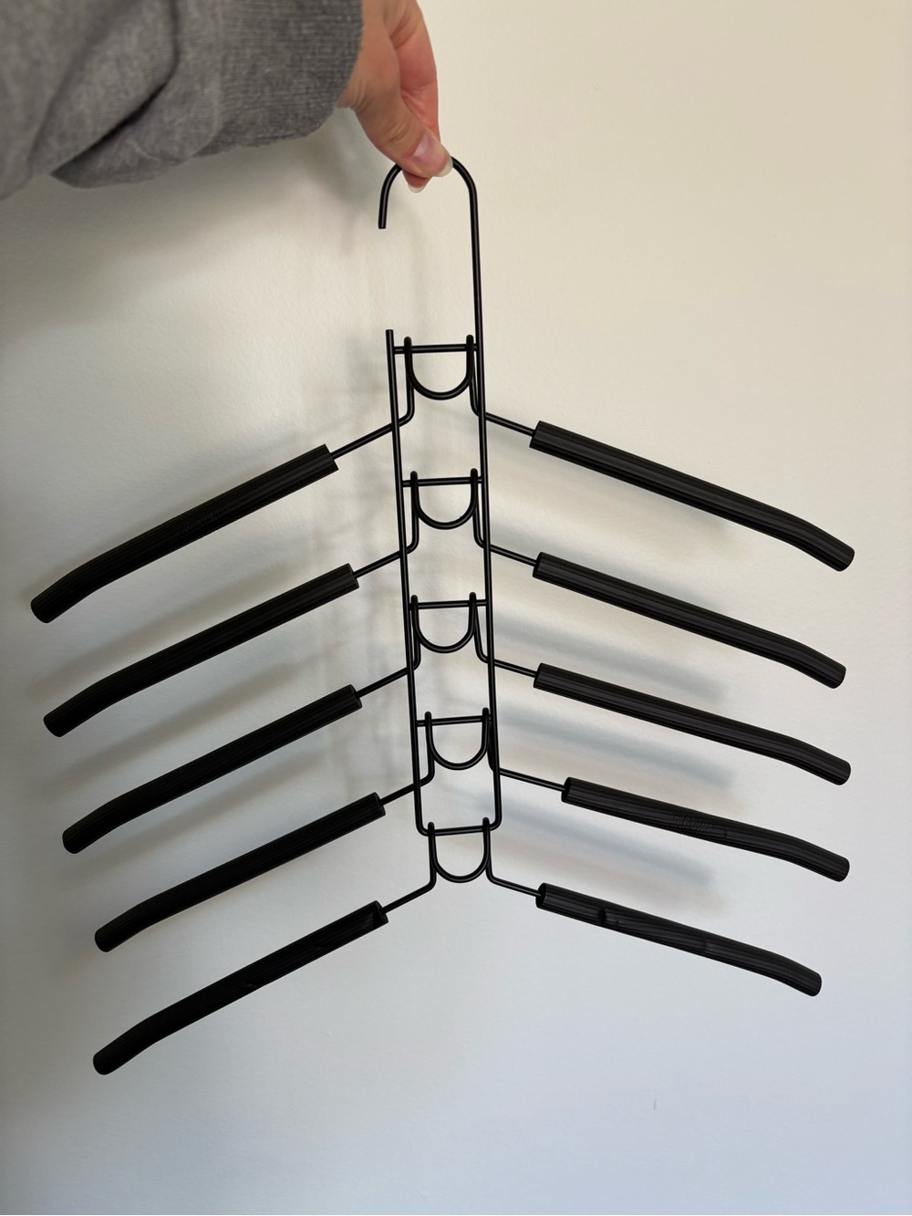 Multi-Tier Black Hanger